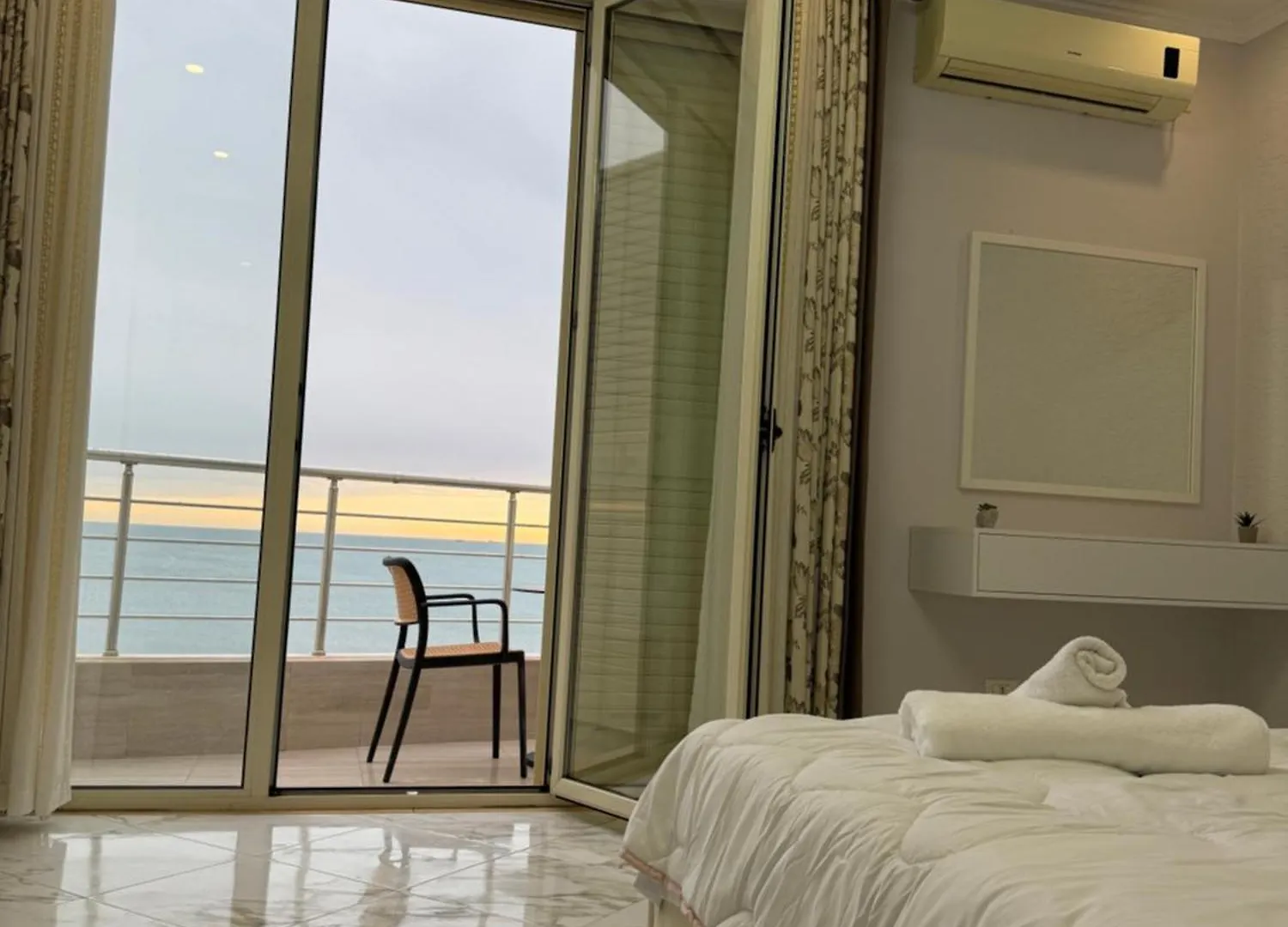 Luxuryseaview Apartment Durrës